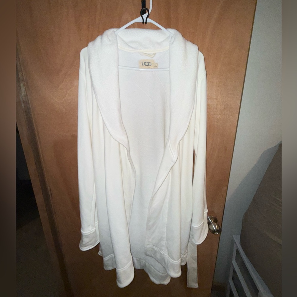 UGG Off-White Robe - Picture 3 of 6